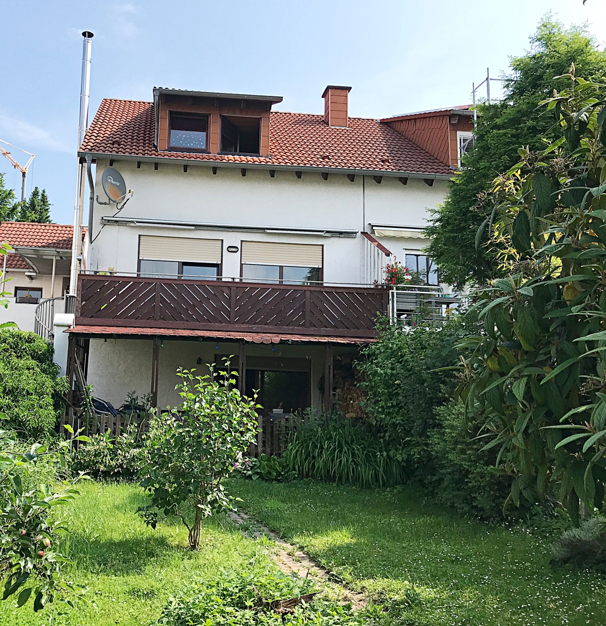 DielheimHorrenberg Schönes, familienfreundliches EFH (DHH) mit großem